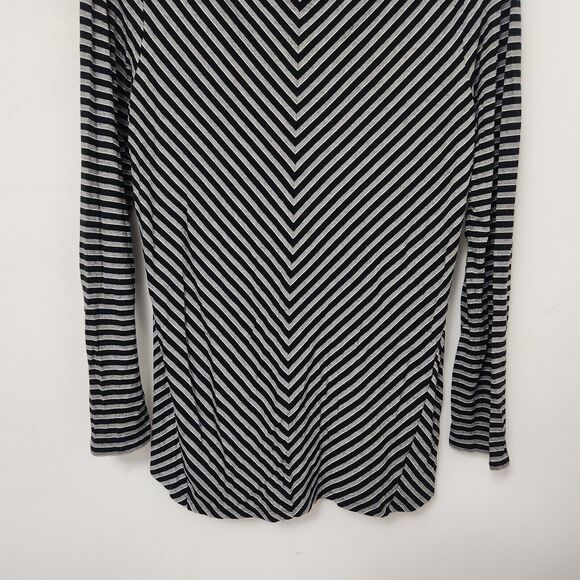 J JILL Women's Black White Striped Stretch Comfort Long Blouse Top Size M - Picture 3 of 7